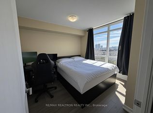 120 Dallimore Cir #523, Toronto, ON M3C4J1