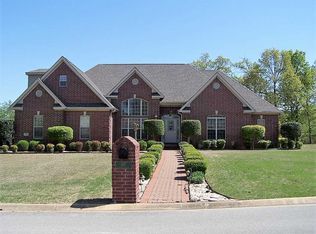 107 Huntcliff Dr, Jonesboro, AR 72404
