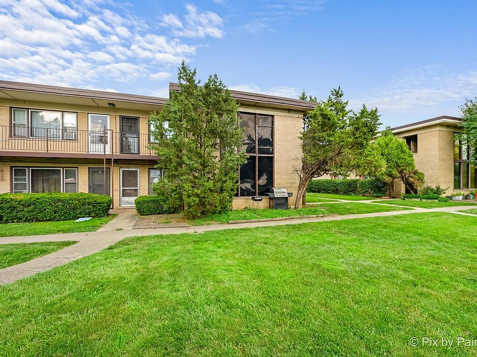 1st image of 16 King Arthur Ct APT 10