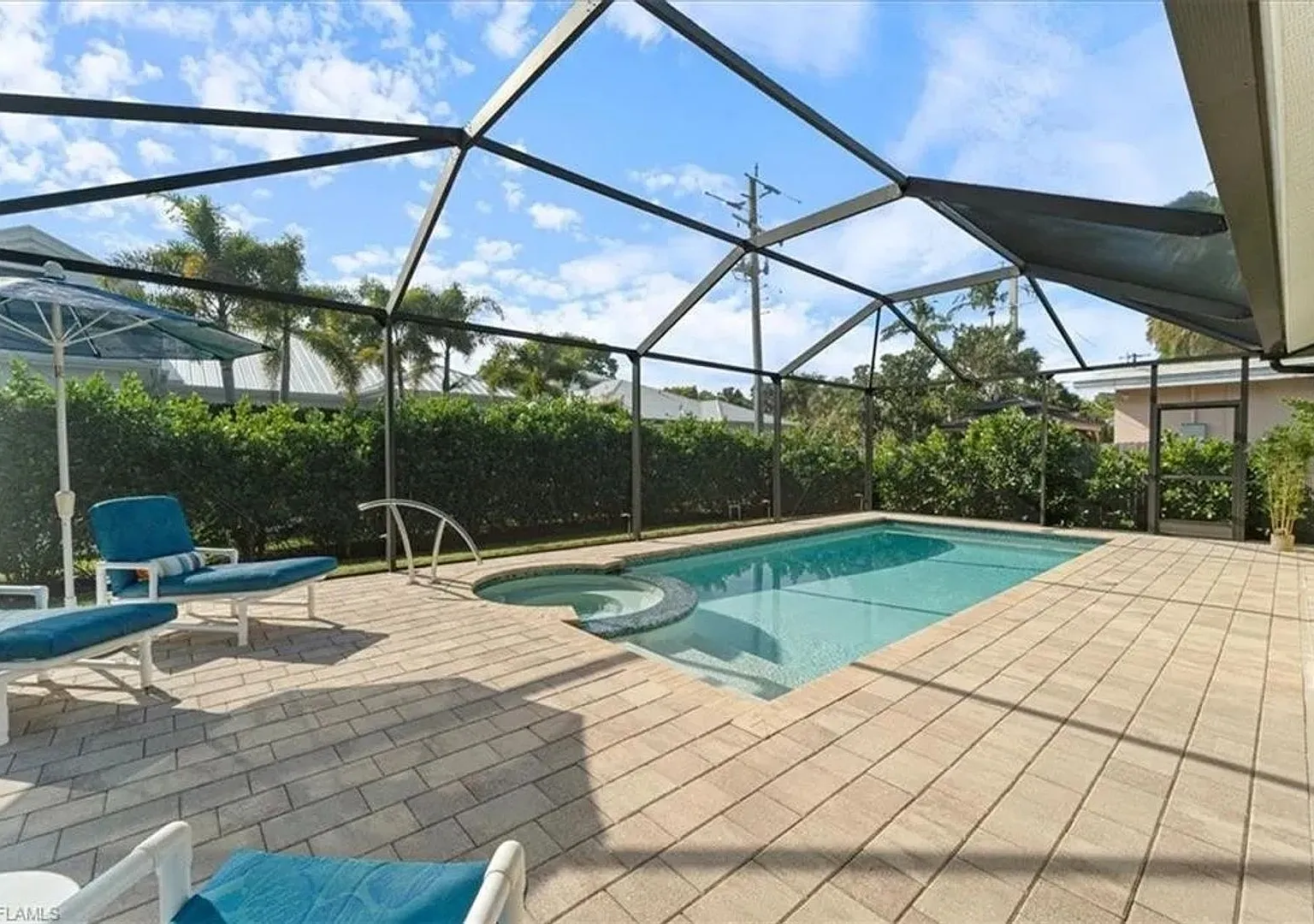 **Olde Naples Luxury Annual Home ** Private Heated Pool & Spa ** Pet Friendly ** 3 Bedroom, 2 Bat... — Photo 2