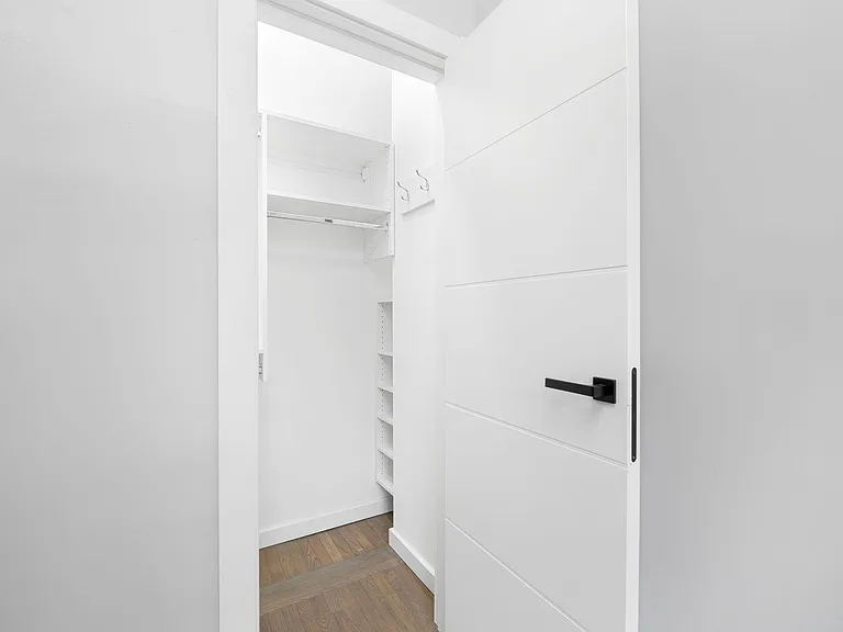 1518 W Melrose St #2 — Photo 11