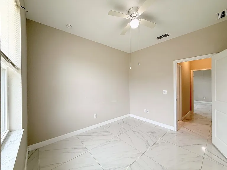 2 W Orange St #101 — Photo 37