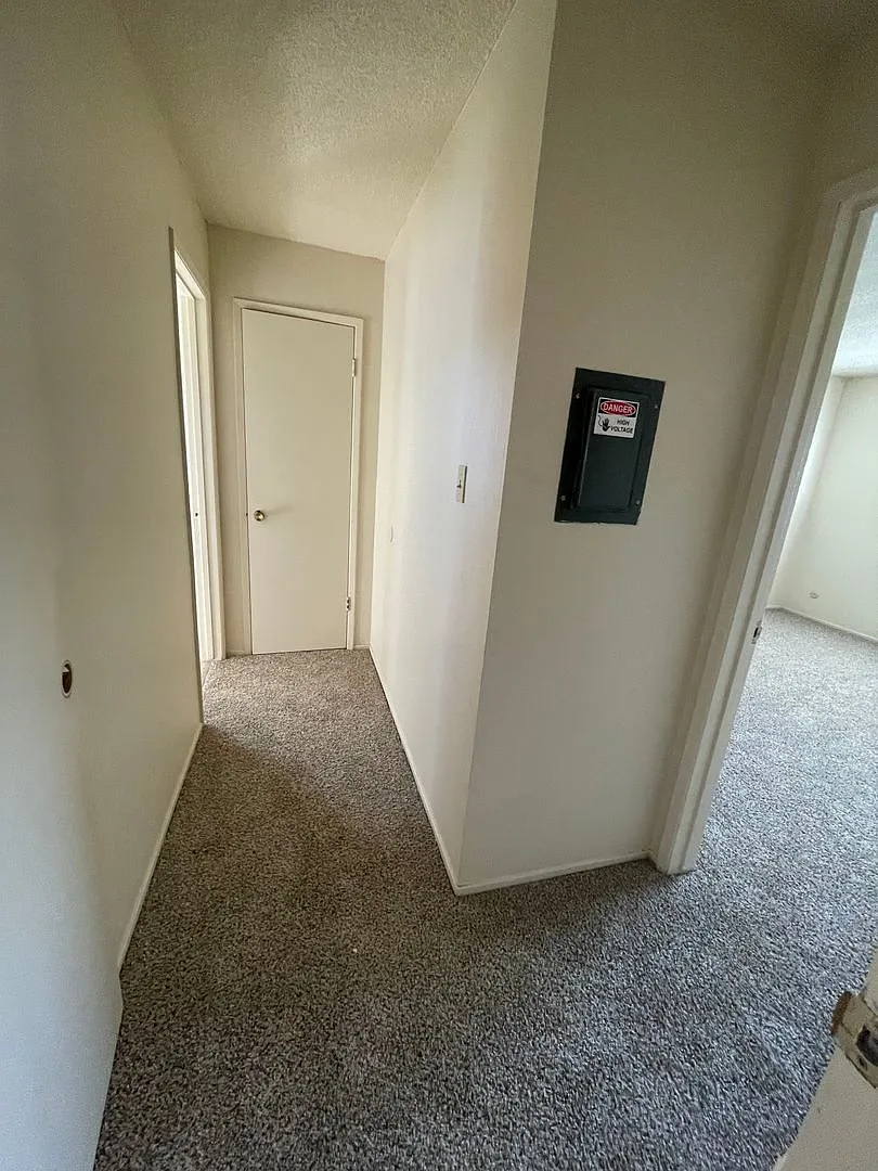350 - 2905 Old Almaden Rd — Photo 3
