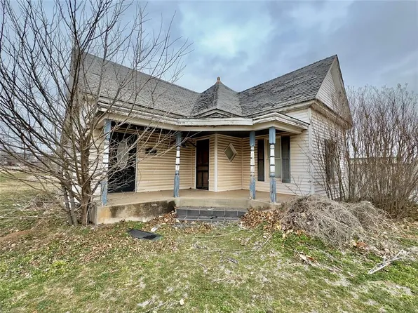 703 N Georgia Ave, Mangum, OK 73554