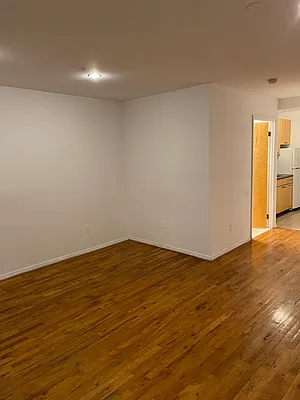 Rented by EXR | media 13