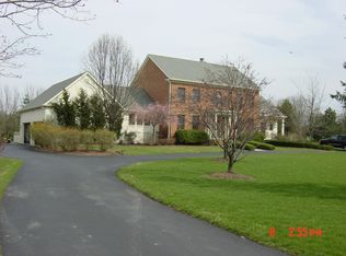 5740 Clover Ln, Westerville, OH