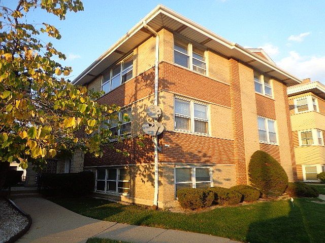 1st image of 6968 W Belmont Ave APT 6S