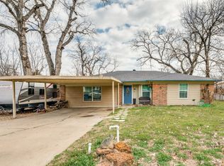 5217 Nell St, Fort Worth, TX 76119