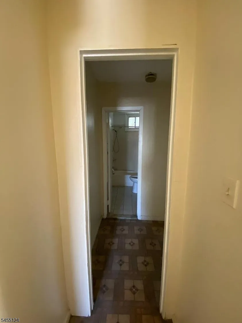 3 bed, 2.0 bath, $1,975 — Photo 4