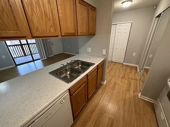 2nd image of 317 Mabry St APT 923