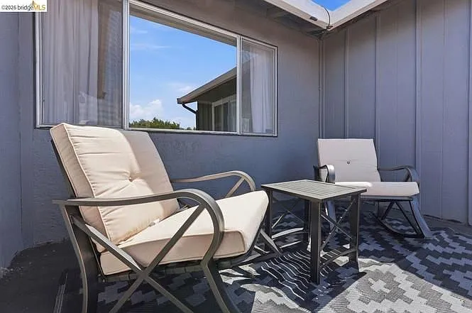 2269 Cypress Ave — Photo 10