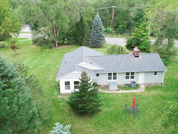 3rd image of 3918 Coit Ave NE