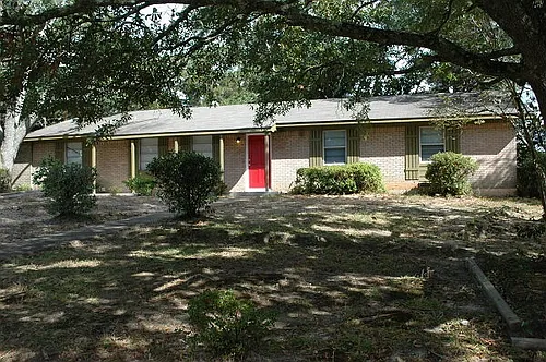 1002 Centerwood Dr Photo 1 1002 Centerwood Dr Photo 1