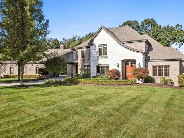 312 Cambridge Dr, Mars, PA 16046