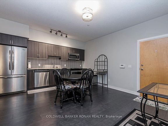 5th image of 69 Boyne St N #310