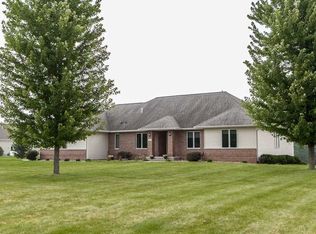 4445 Plumberry Rd, Ely, IA 52227