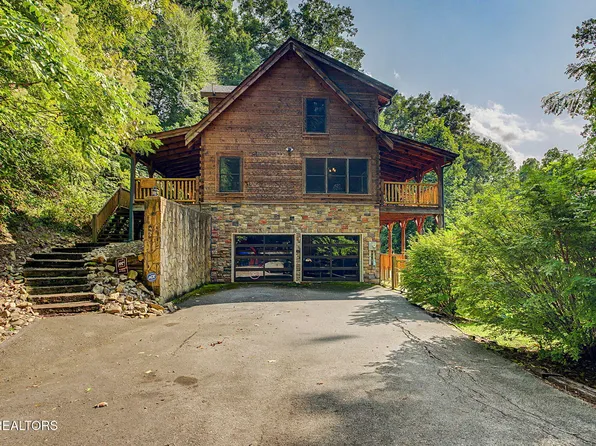 4809 Settlers View Ln, Sevierville, TN 37862