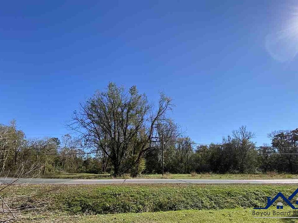 2nd image of 199 Klondyke Rd