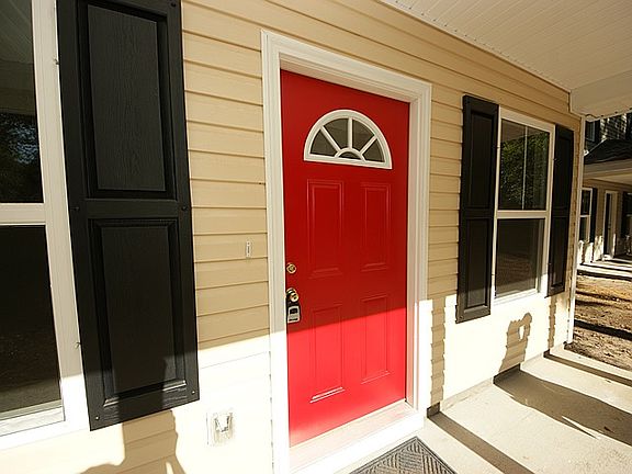 3rd image of 4421 Lambert St