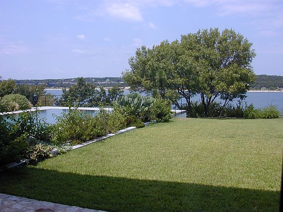 3rd image of 607 Robin Dale Dr