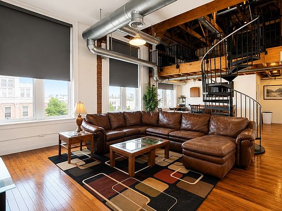 3rd image of 1204 1st Ave APT 403