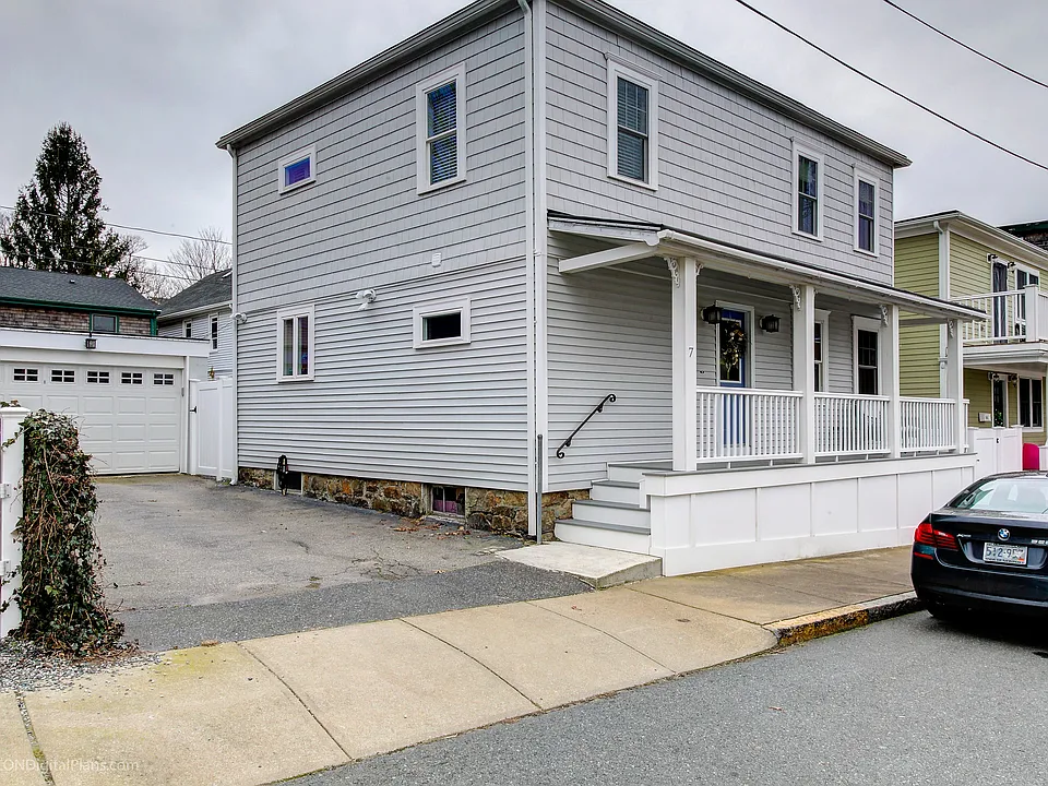 7 Dean Ave