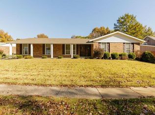 14654 Arpent Ln, Florissant, MO 63034
