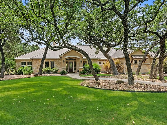 4th image of 18 Olivia Cir