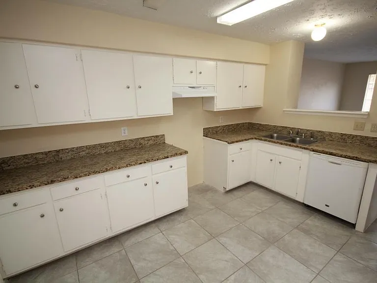 24002 Silversmith Ln — Photo 4
