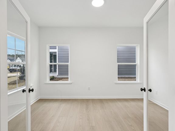 Rowland s Grant - Alexis Interior Image 4