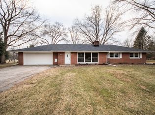 17645 Country Ln, Brookfield, WI 53045