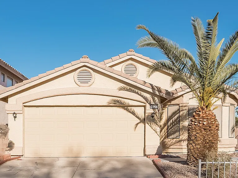 4626 Possum Berry Ln — Photo 1