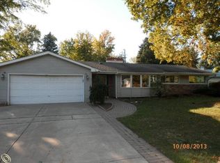 24441 Willow Ln, Novi, MI 48375