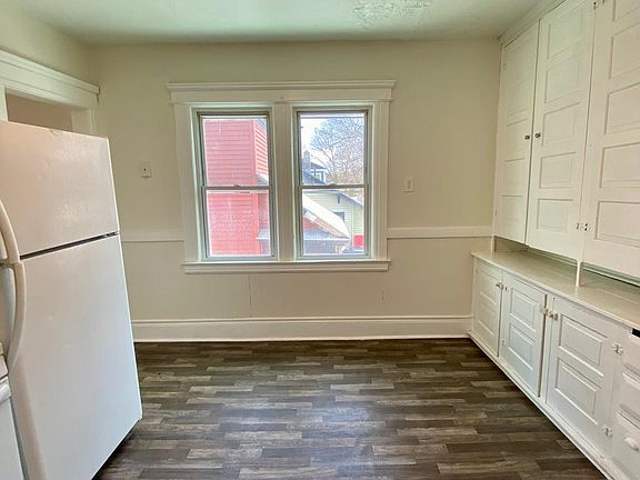 4th image of 343-45 W Ostrander Ave W #2