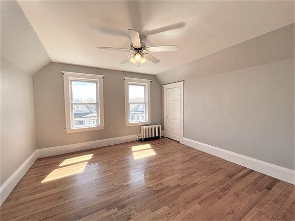 4th image of 58 Pinkert St #3