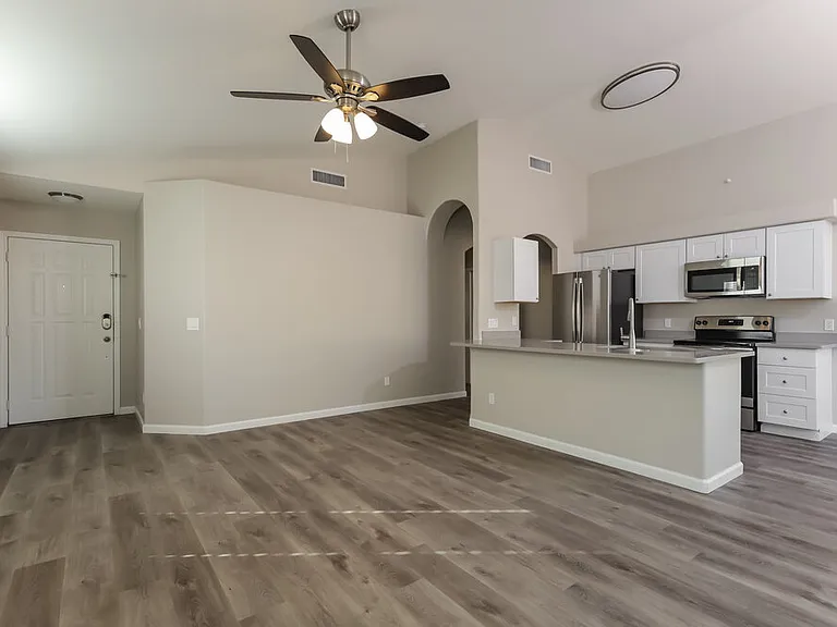 8338 W Bluefield Ave — Photo 4