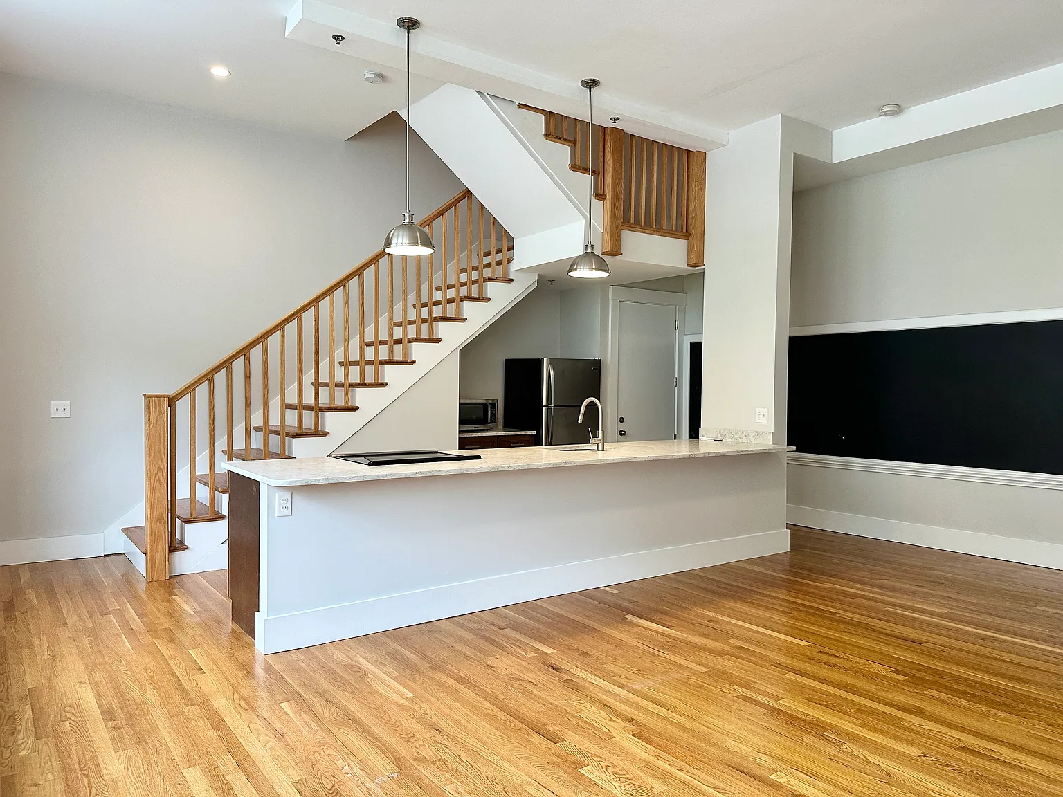 2 bed, 1345 sqft, $2,650 — Photo 3