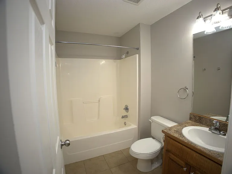 5076 Branch Point Dr — Photo 7