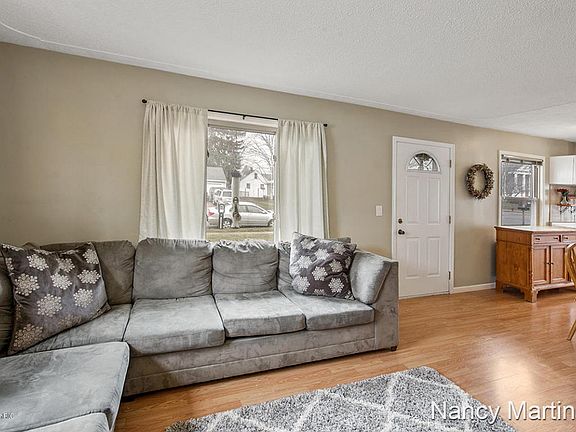 5th image of 3118 Wallace Ave SW