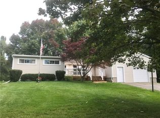 385 Lake Rd, Ontario, NY 14519