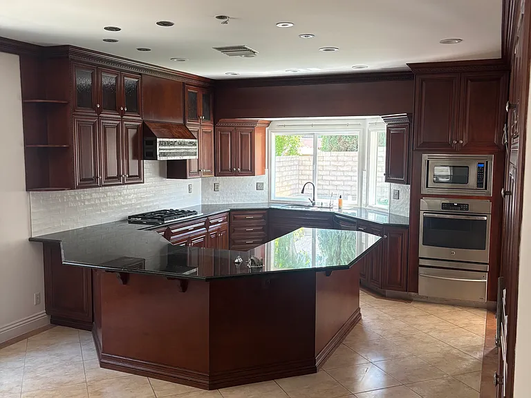4074 Old Topanga Canyon Rd — Photo 15