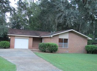 2998 Park St, Marianna, FL 32446
