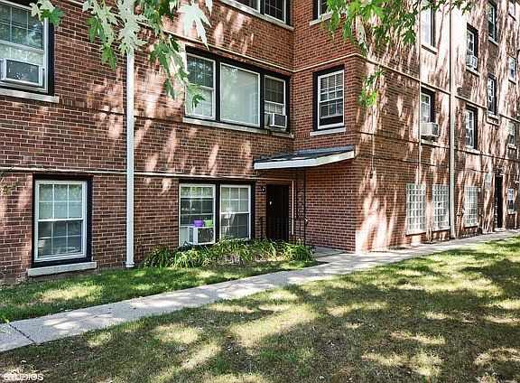 3rd image of 222 Asbury Ave