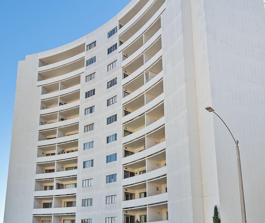 1st image of 7250 Franklin Ave Unit 305