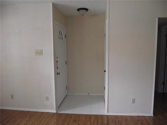 3rd image of 1805 W Spring Creek Pkwy #Oo-4