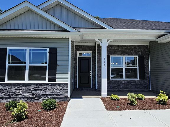 3rd image of 210 Bay Hill Drive