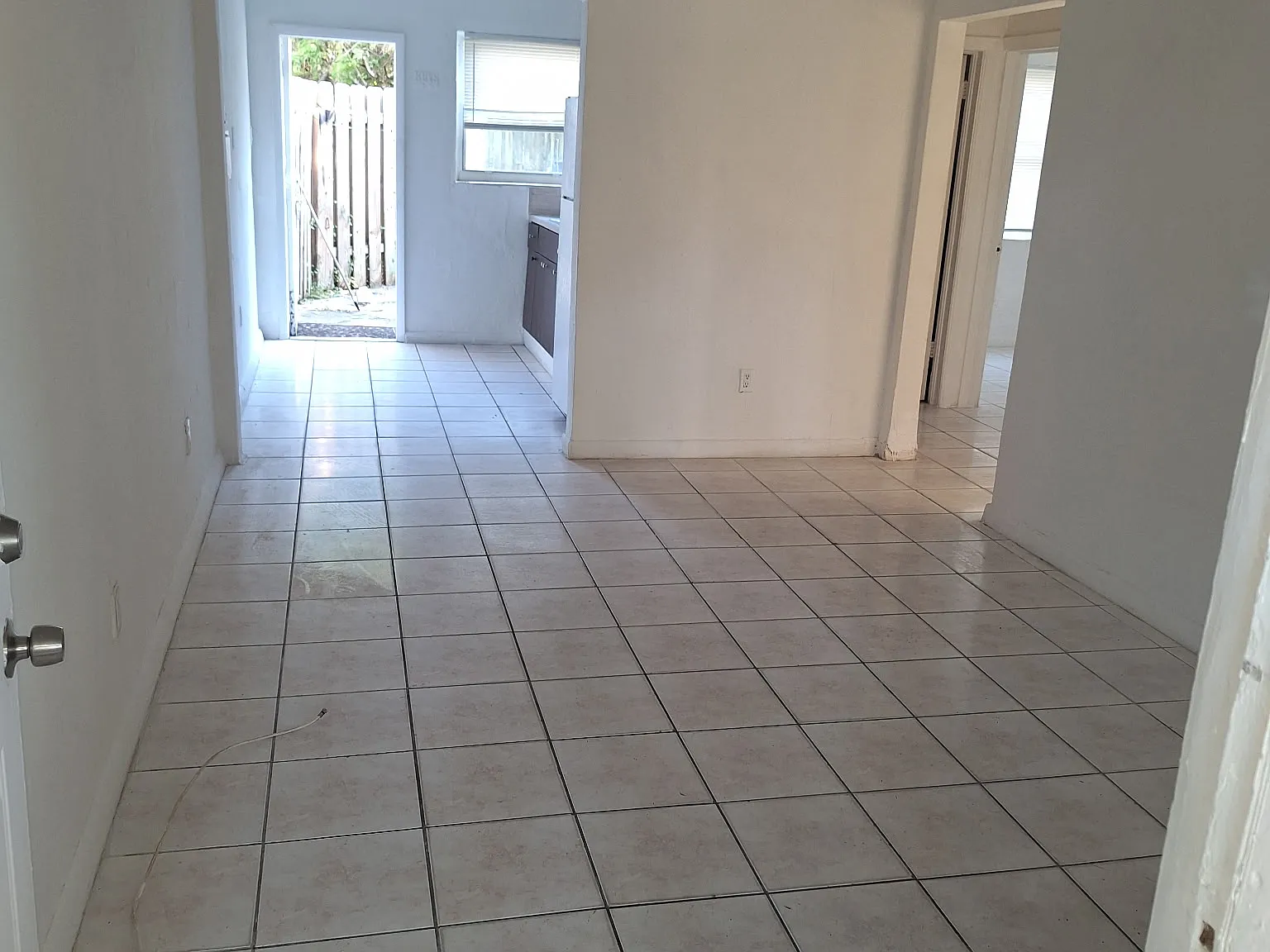2 bed, 600 sqft, $2,000 — Photo 2