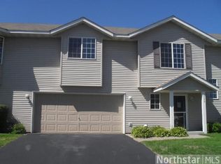 1999 Brittany Ct, Shakopee, MN 55379
