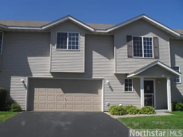 1999 Brittany Ct, Shakopee, MN 55379