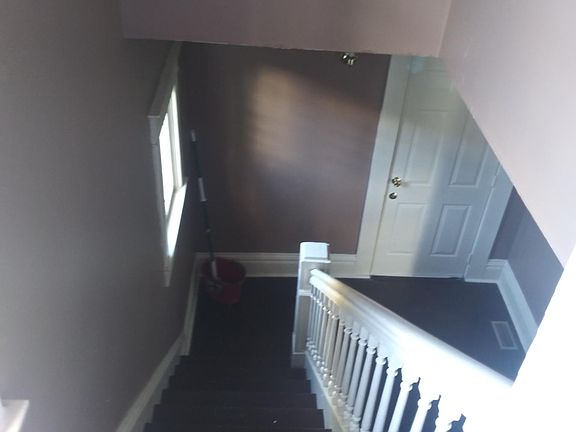 2nd image of 804 Ewing Ave